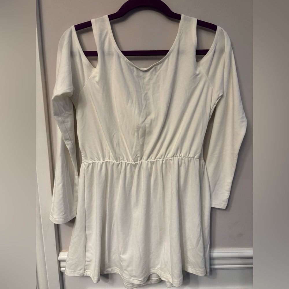 White Top - Picture 3 of 5